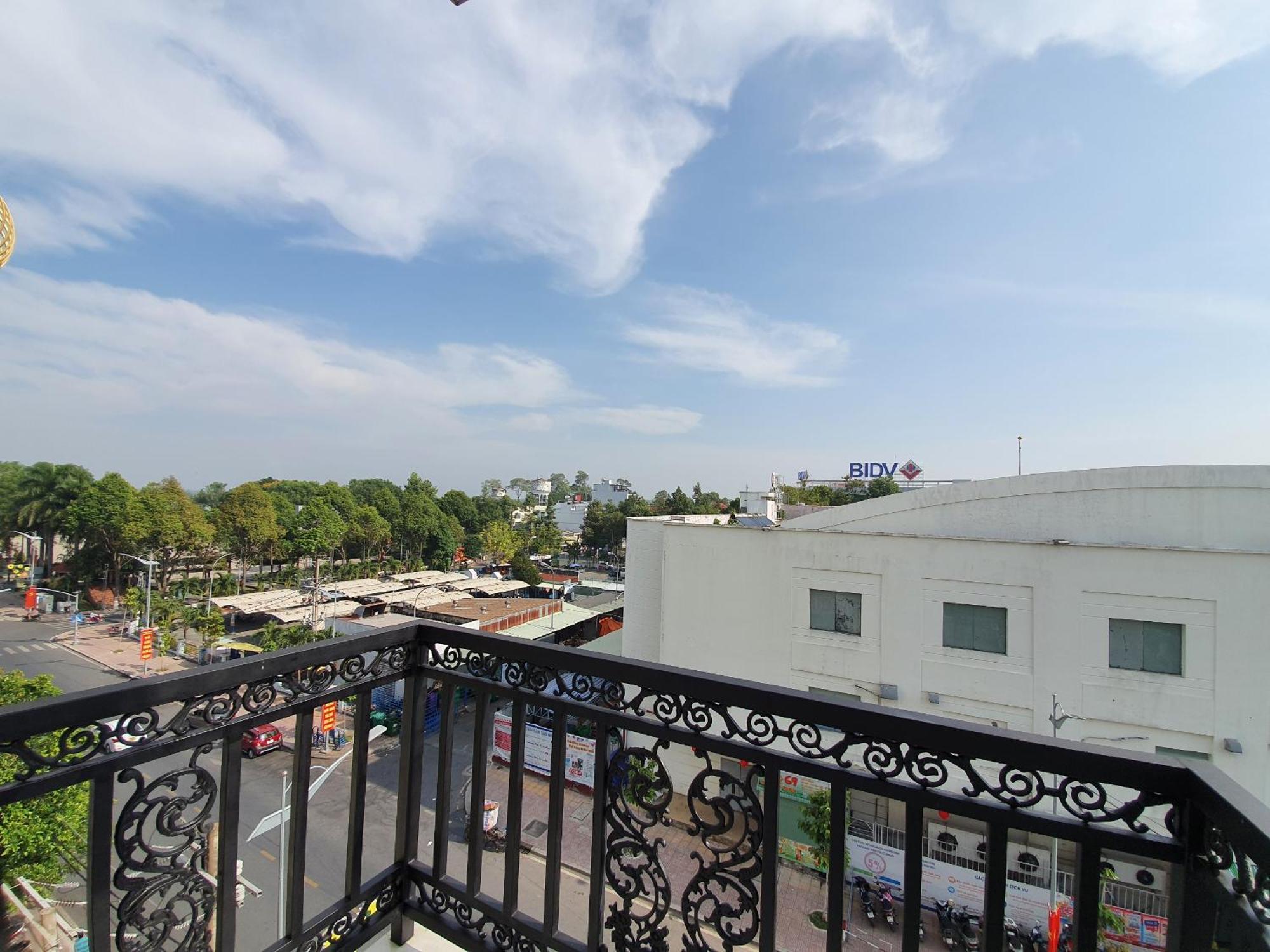 Minh Khue Hotel Vĩnh Long Εξωτερικό φωτογραφία
