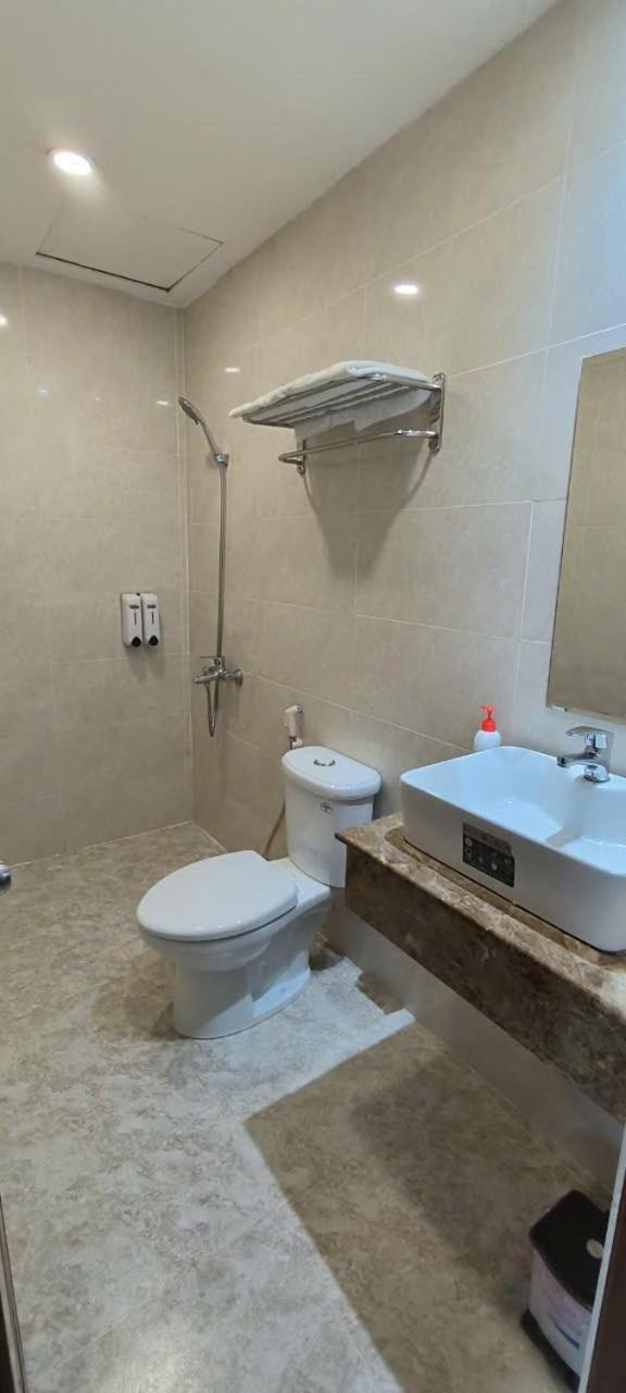 Minh Khue Hotel Vĩnh Long Εξωτερικό φωτογραφία